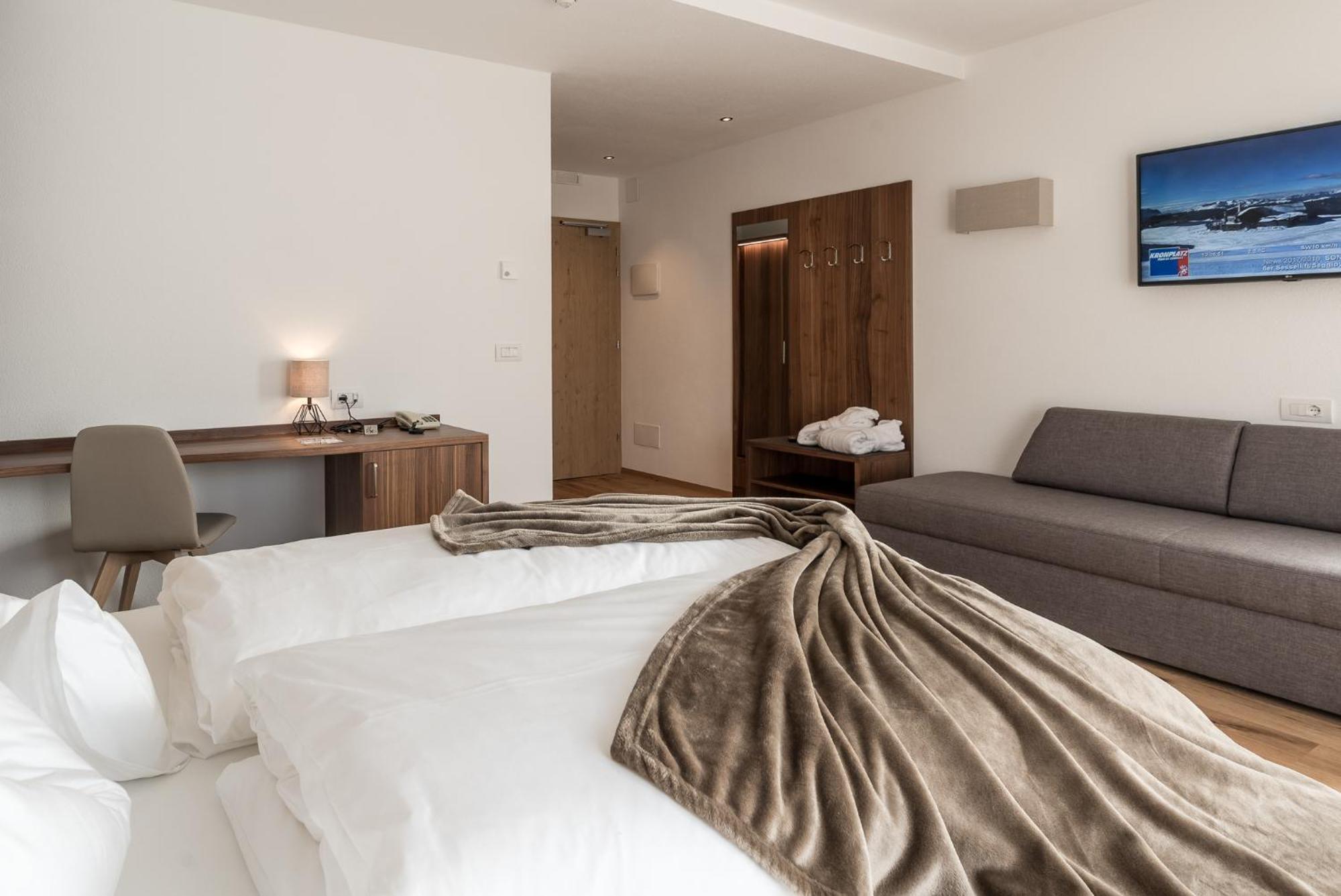 Hotel B&B Feldmessner Brunico Esterno foto